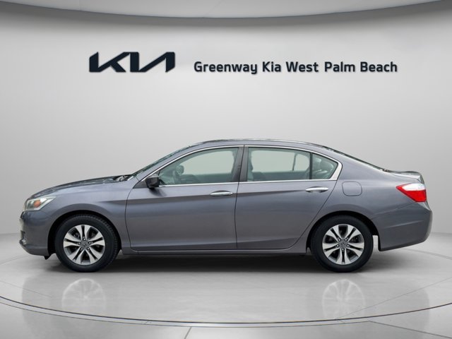 Used 2015  Honda LX image 4