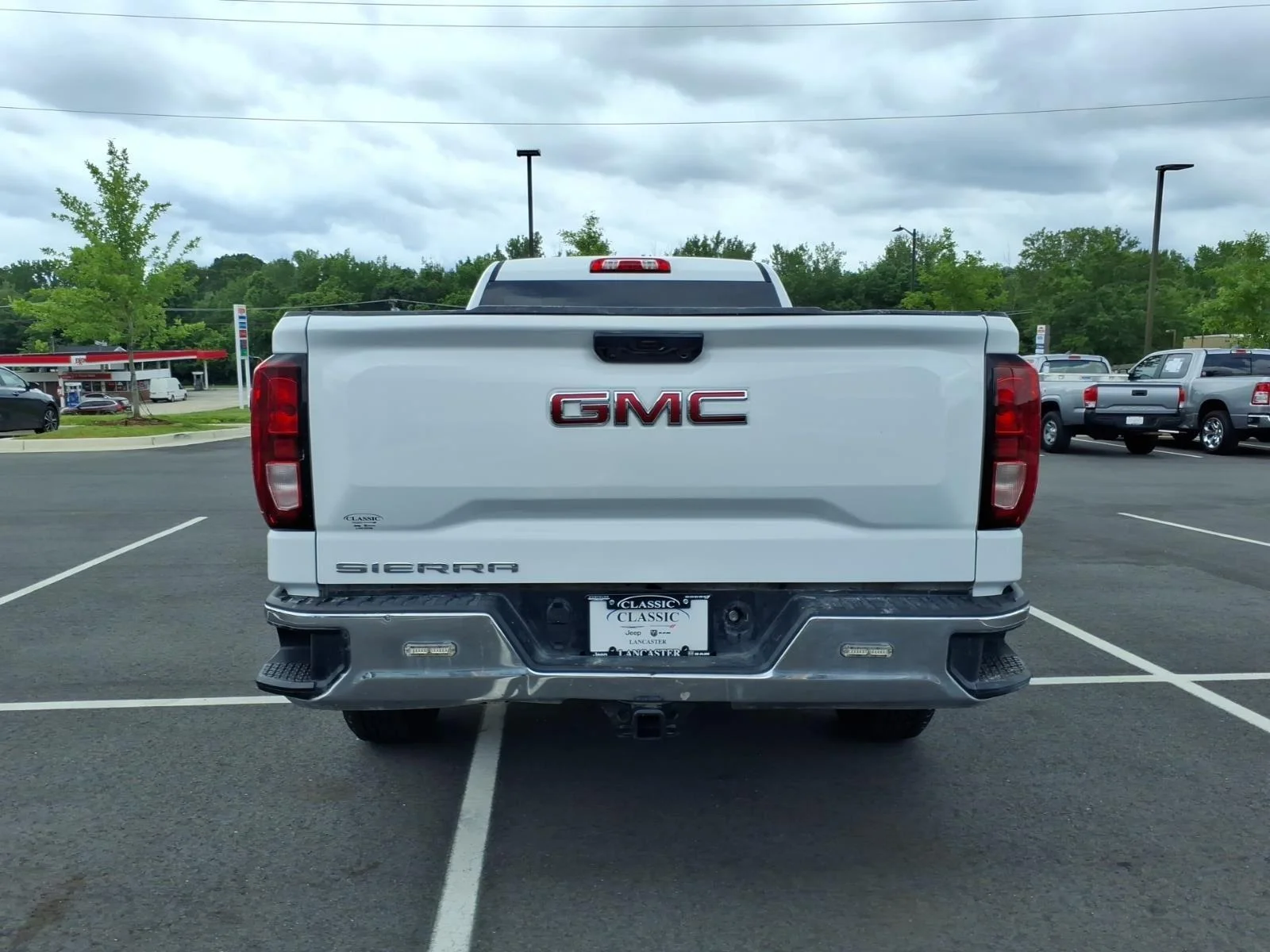 Used 2024 Summit White GMC Pro image 14