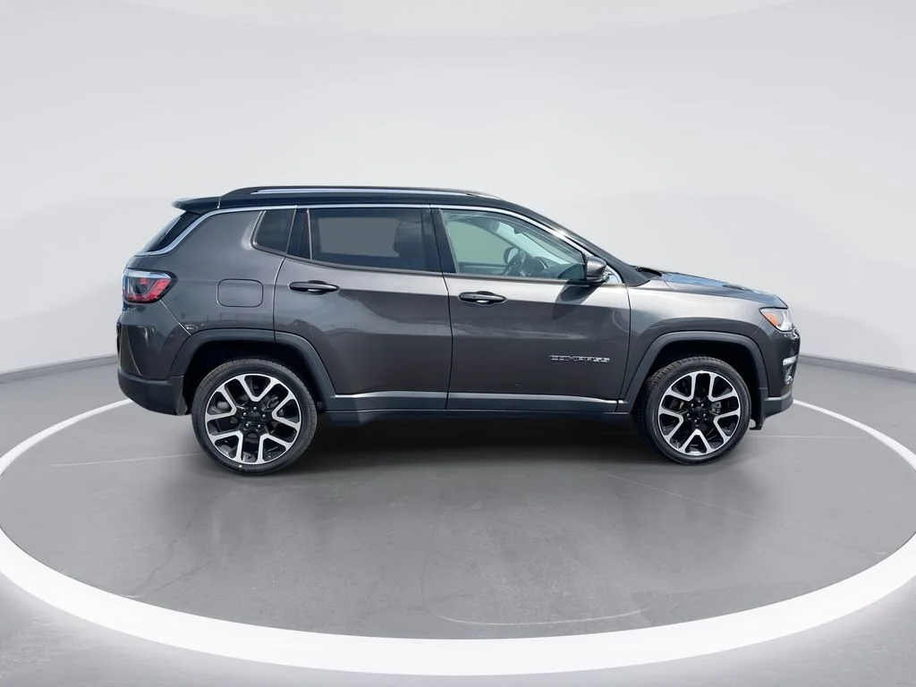 Used 2021 Gray Jeep Limited image 9