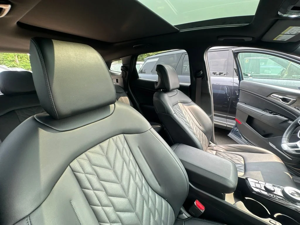 Used 2024 Blue Kia X-Line Prestige image 34