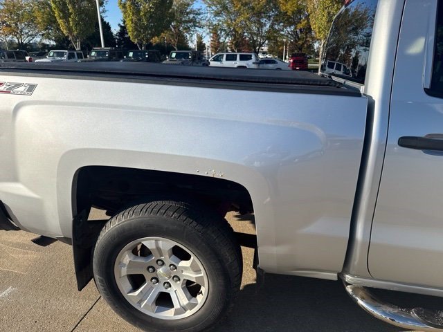 Used 2014 Silver Ice Metallic Chevrolet LT image 8