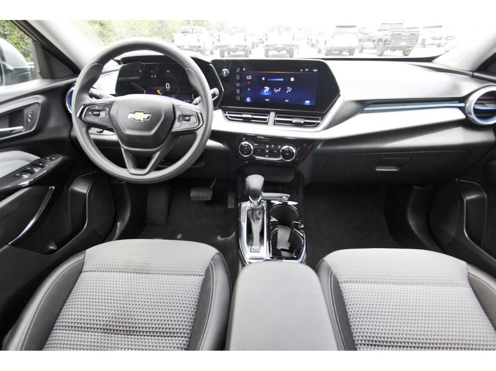 Used 2025 Gray Chevrolet LT image 11