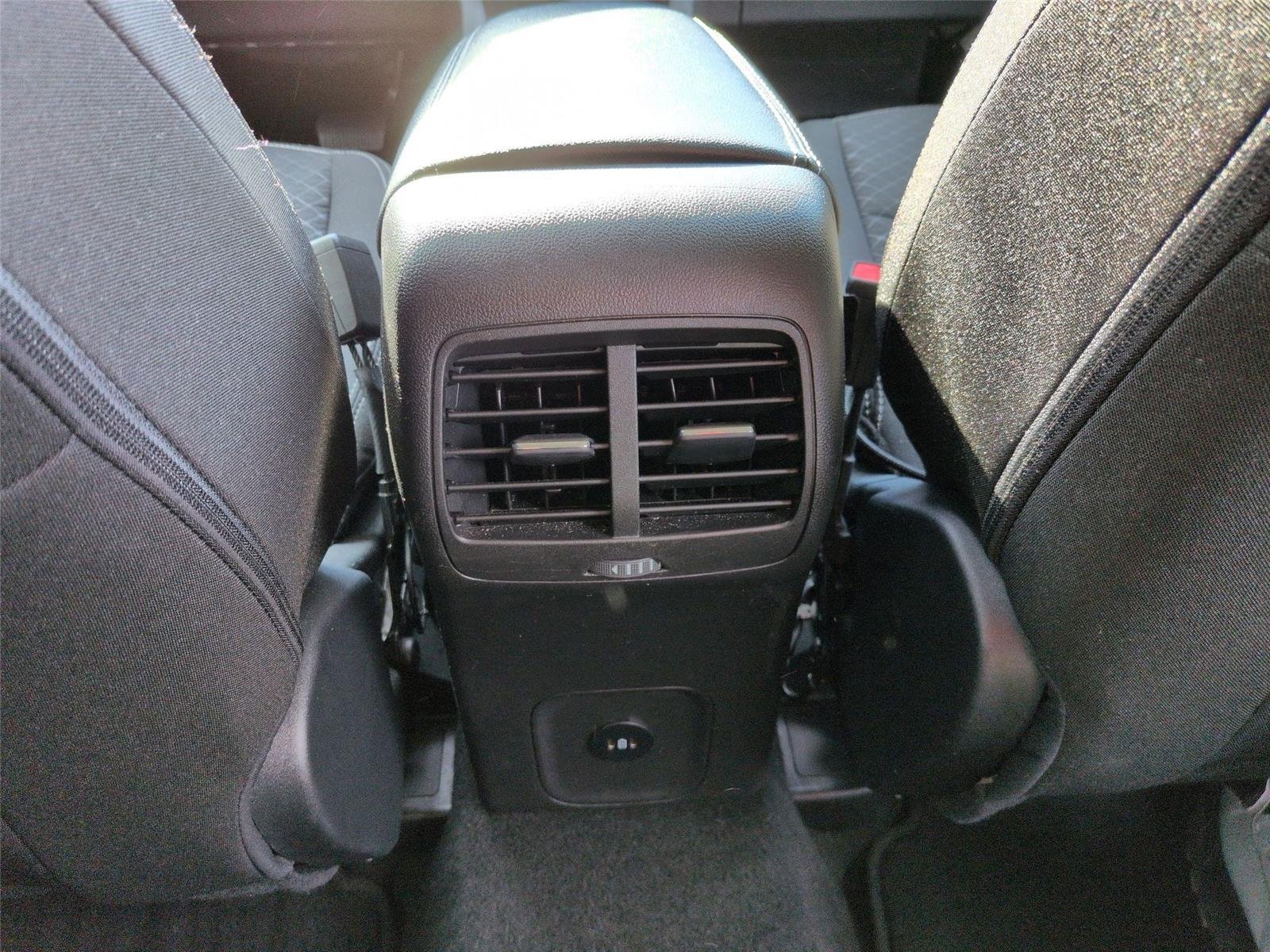 Used 2025 Oxford White Ford Active image 26