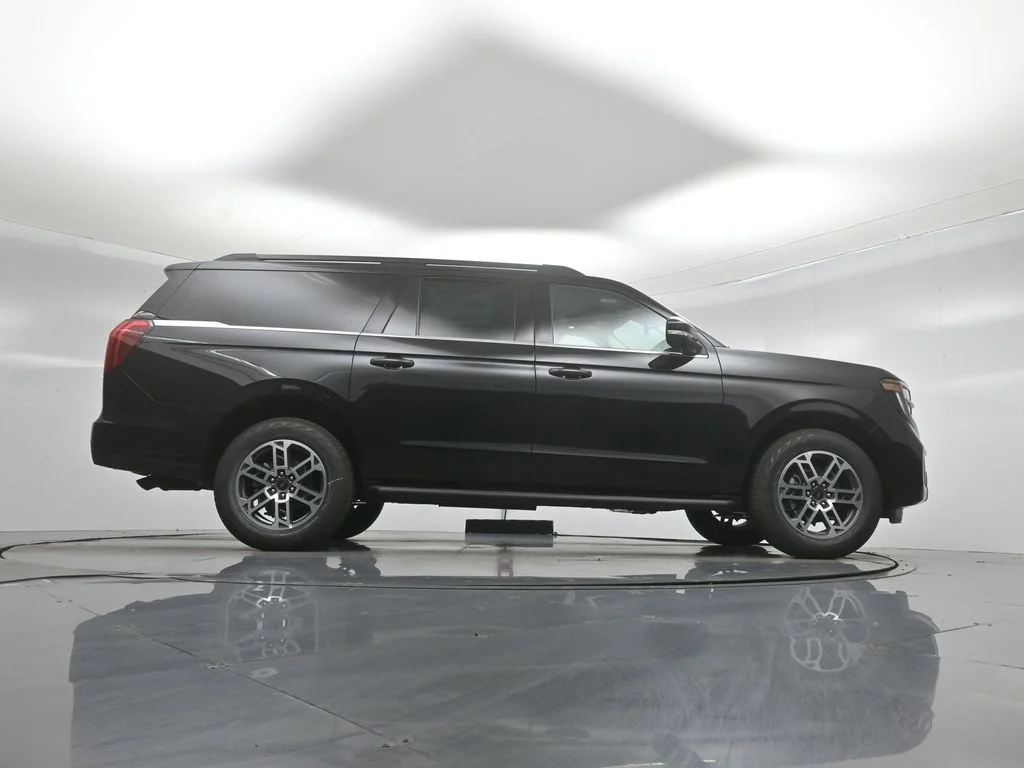 New 2026 Agate Black Metallic Ford Active image 31