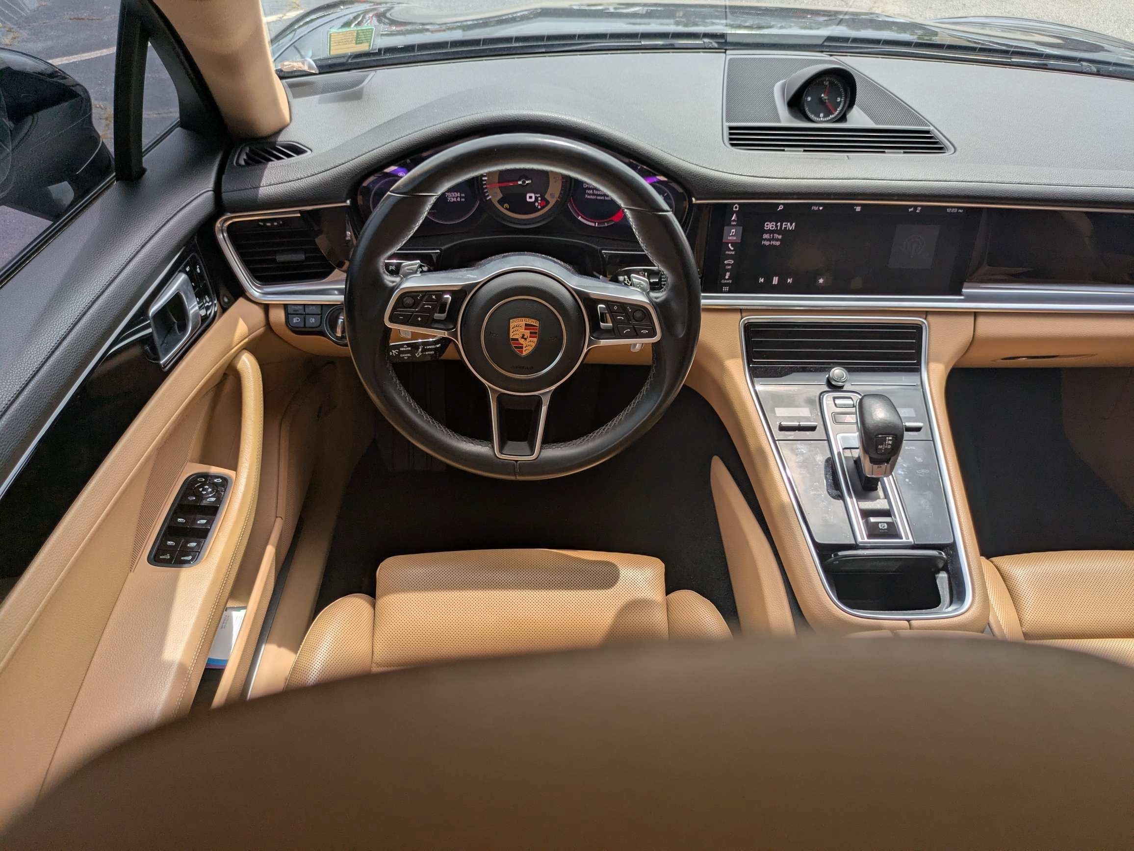 Used 2018 Black Porsche Base image 13