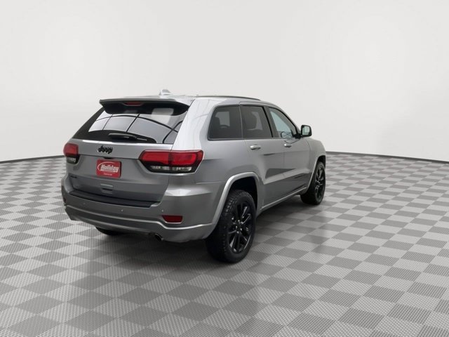 Used 2021 Billet Silver Metallic Clearcoat Jeep Laredo X image 37