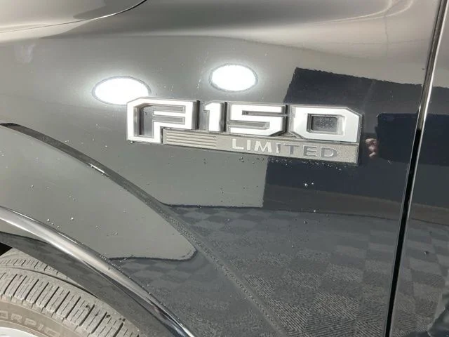 Used 2018 Shadow Black Ford Limited image 11