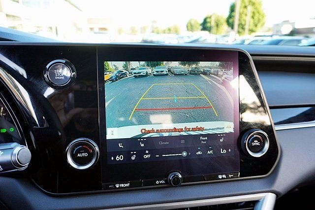 Used 2024 White Lexus 350 image 27