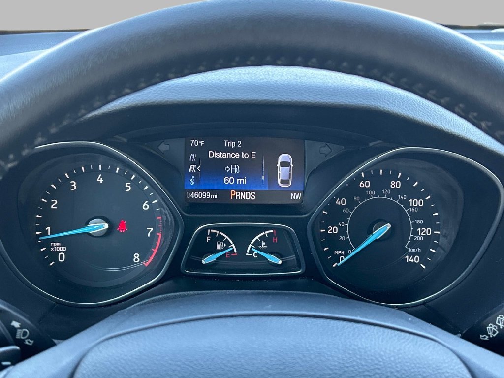 Used 2015 Black Ford SE image 21