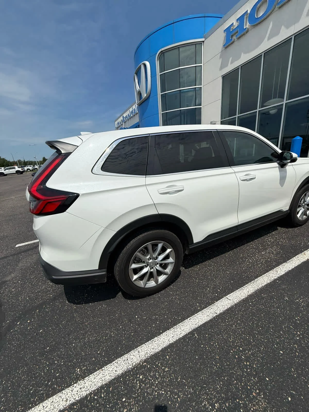 Used 2026 Platinum White Pearl Honda EX image 4