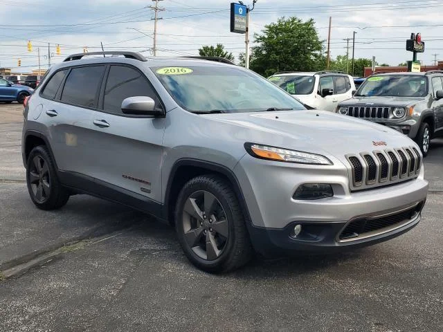 Used 2016 Billet Silver Metallic Clearcoat Jeep 75th Anniversary image 2