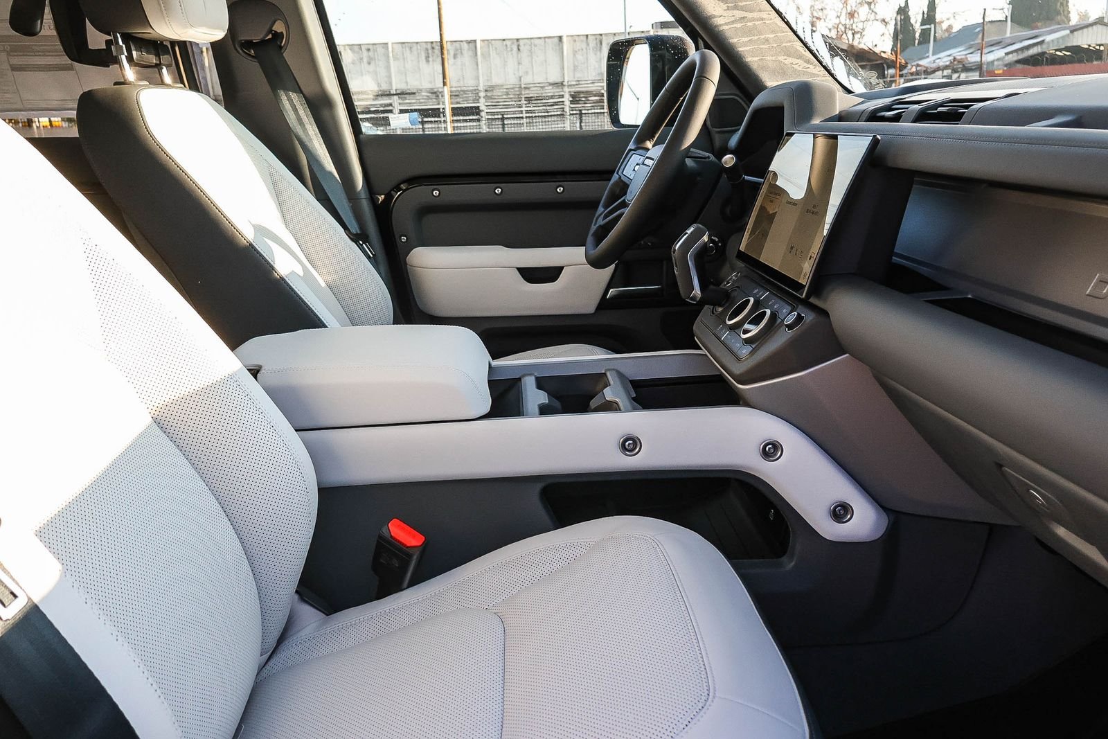 2026 Land Rover Defender X - Photo 15