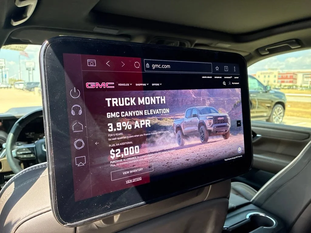 Used 2025 Onyx Black GMC Denali Ultimate image 7