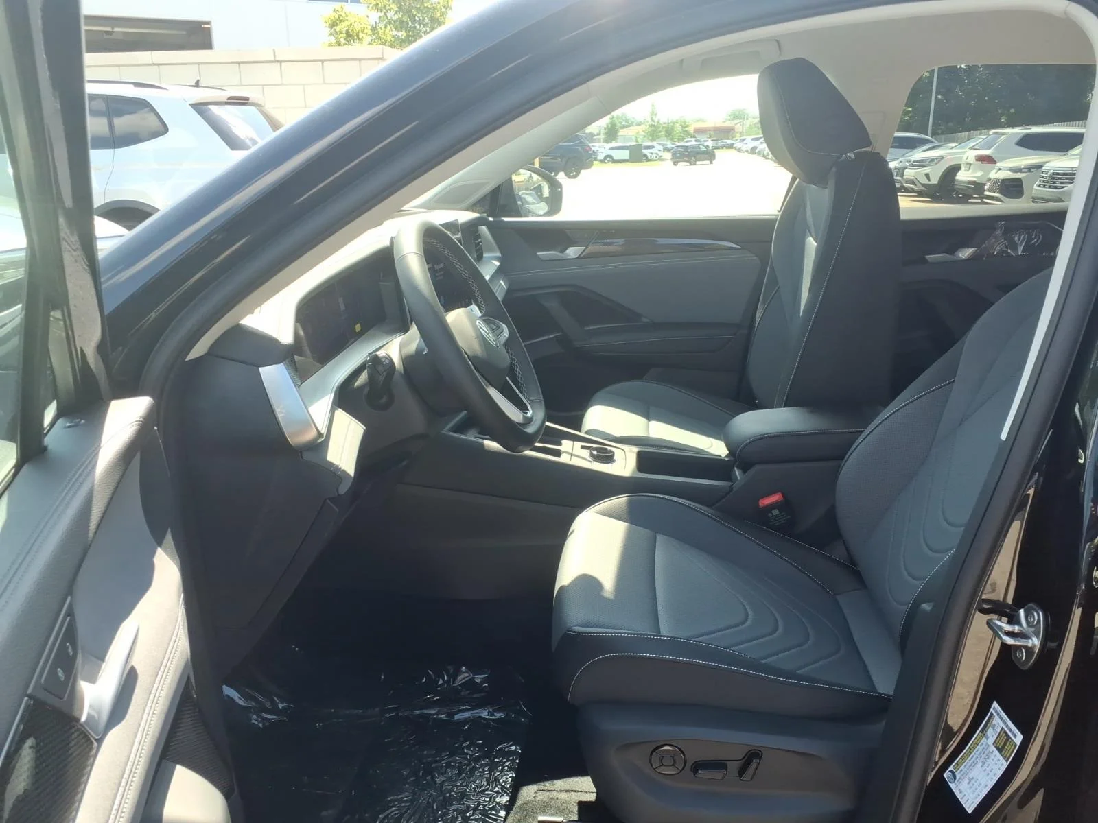 New 2026 Deep Black Pearl Volkswagen SE 4MOTION image 18