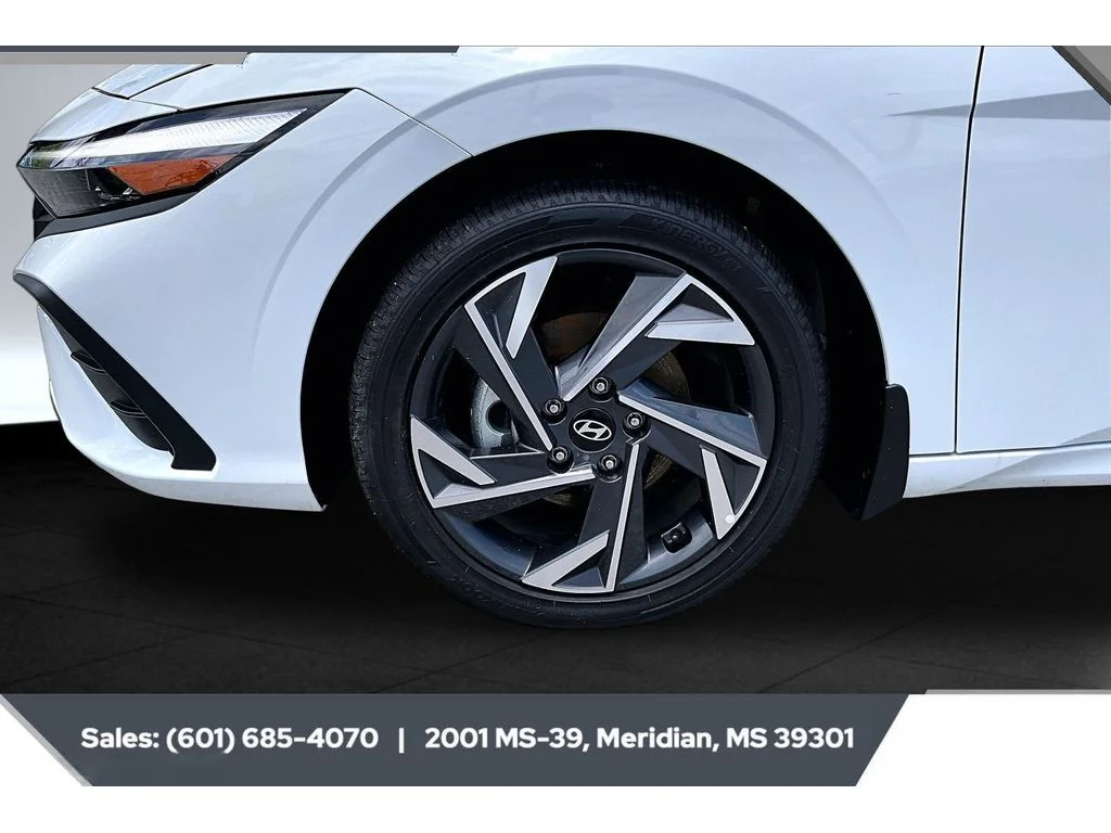 Used 2025 SERENITY WHITE Hyundai SEL Sport image 7