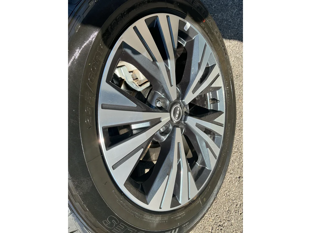 Used 2023 Pearl White Tricoat Nissan SV image 7