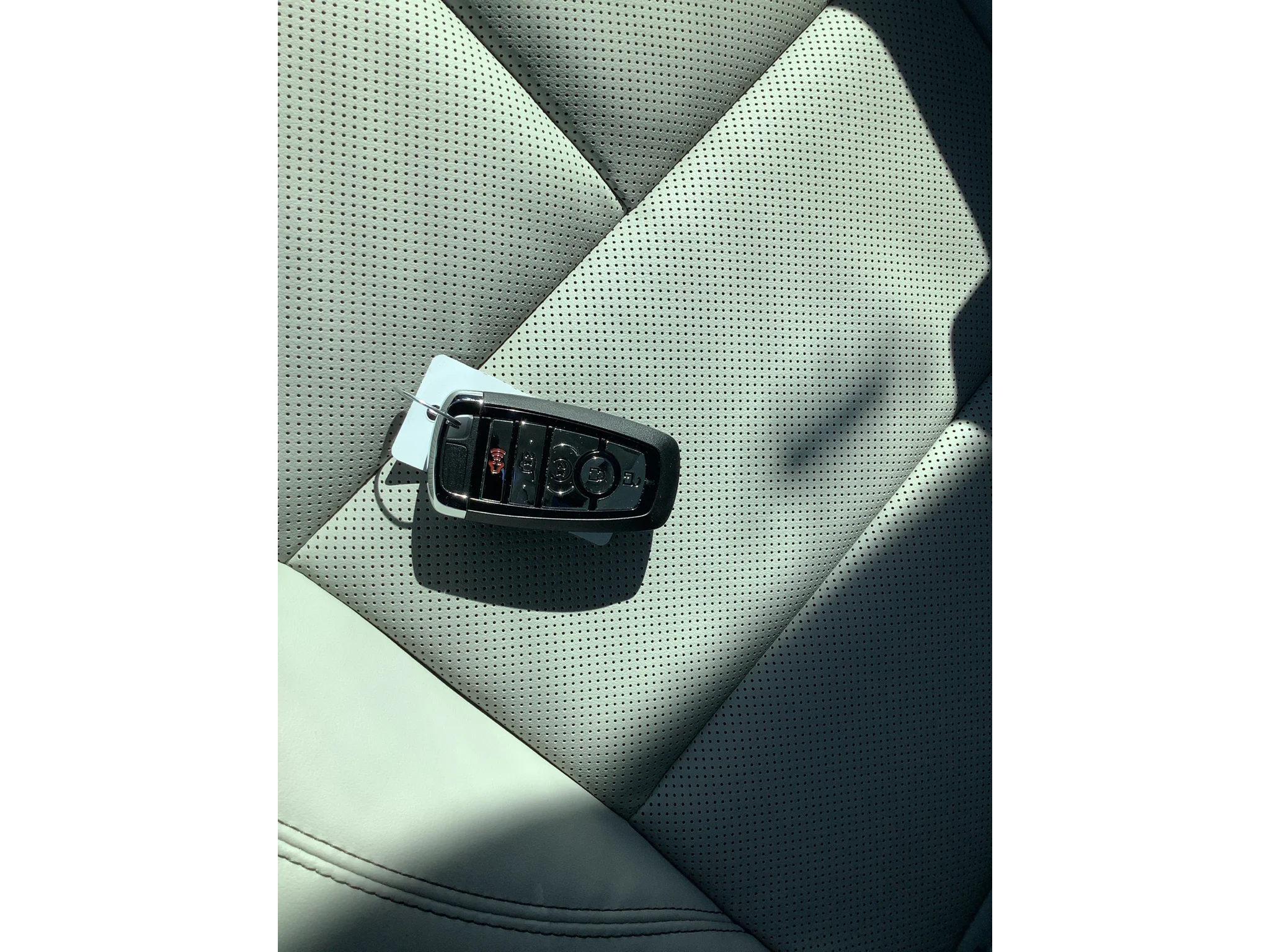 New 2027 Pristine White Metallic Tri-Coat Lincoln Premiere image 31