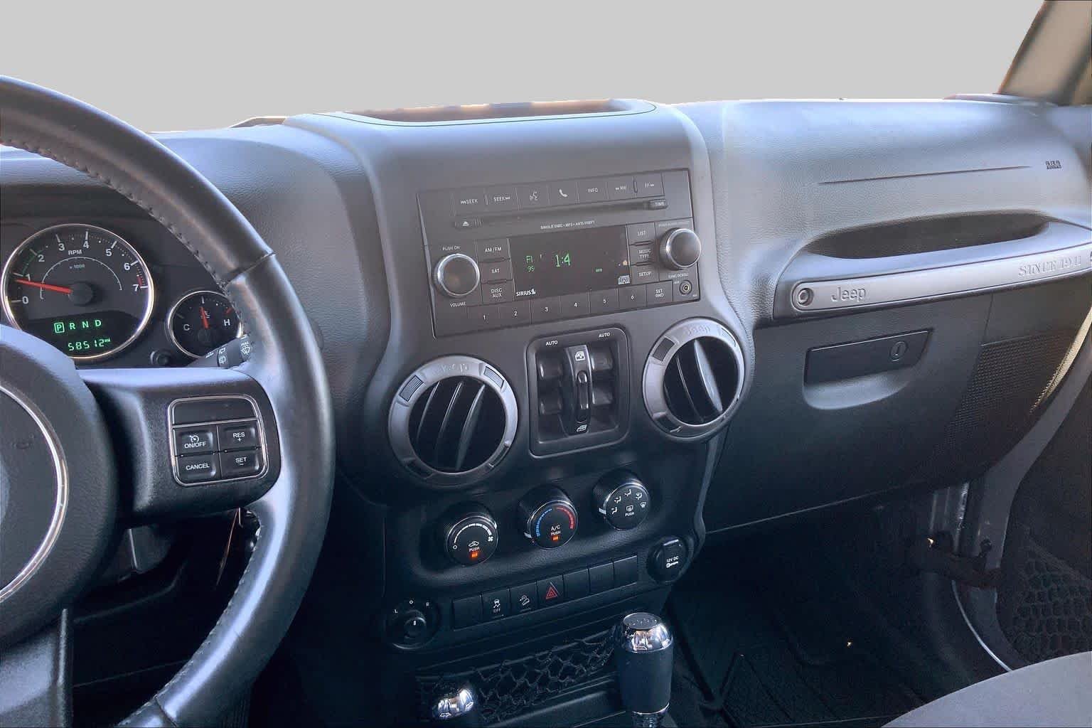 Pre-Owned 2017 Jeep Wrangler Unlimited Sport