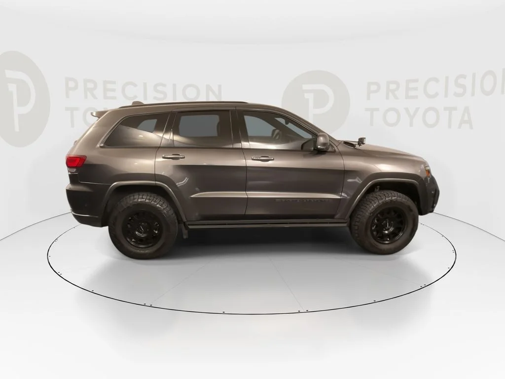 Used 2021 Granite Crystal Metallic Clearcoat Jeep Limited image 11