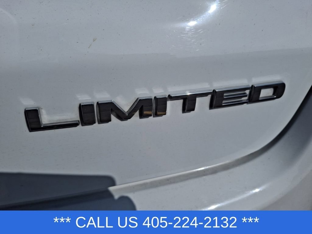 Used 2025 White Jeep Limited image 13