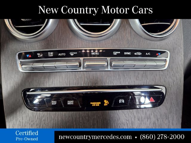 Used 2022  Mercedes-Benz GLC 300 image 25