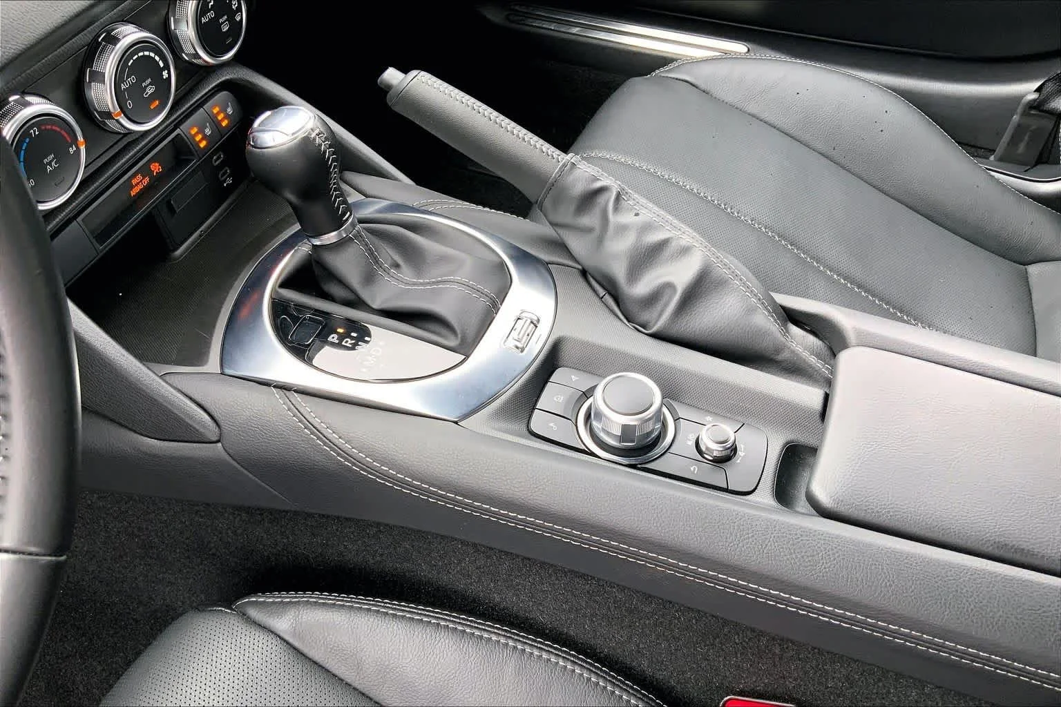 2024 Mazda MX-5 Miata Grand Touring | CarEdge | CarEdge