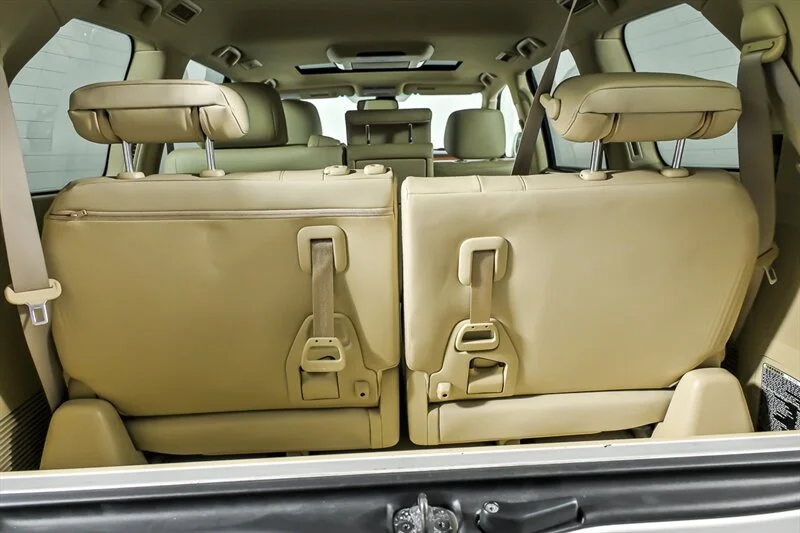 Used 2009 Starfire Pearl Lexus  image 10