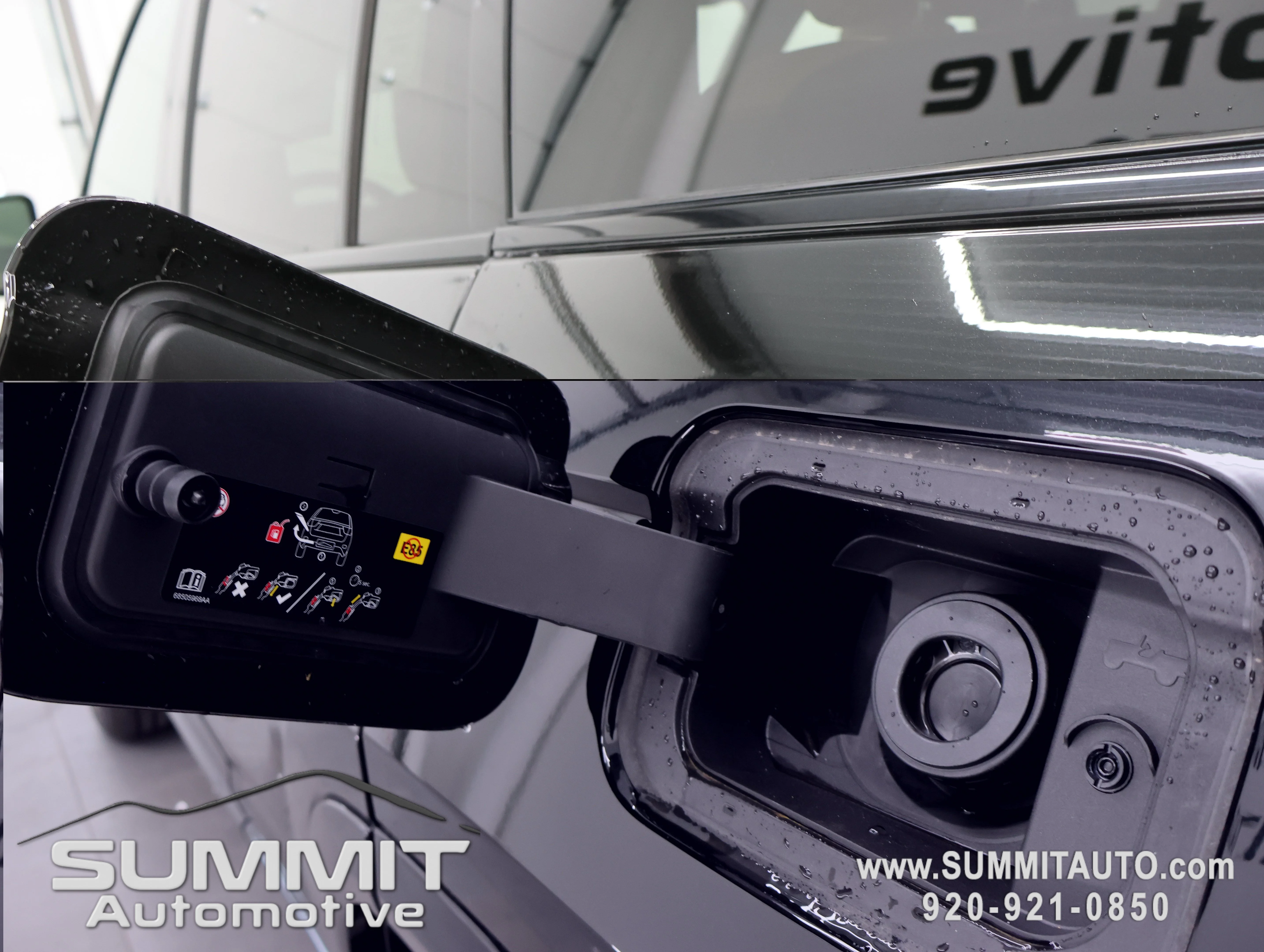 New 2026 Diamond Black Crystal Pearl-Coat Exterior Paint Jeep Summit image 37
