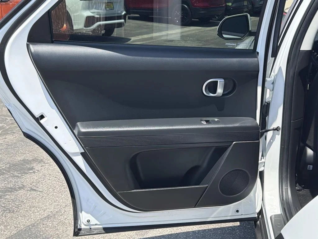 Used 2024 ATLAS WHITE Hyundai SE Standard Range image 25