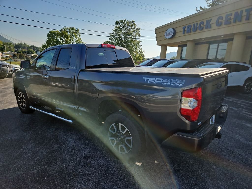 Used 2017 Magnetic Gray Metallic Toyota Limited image 3