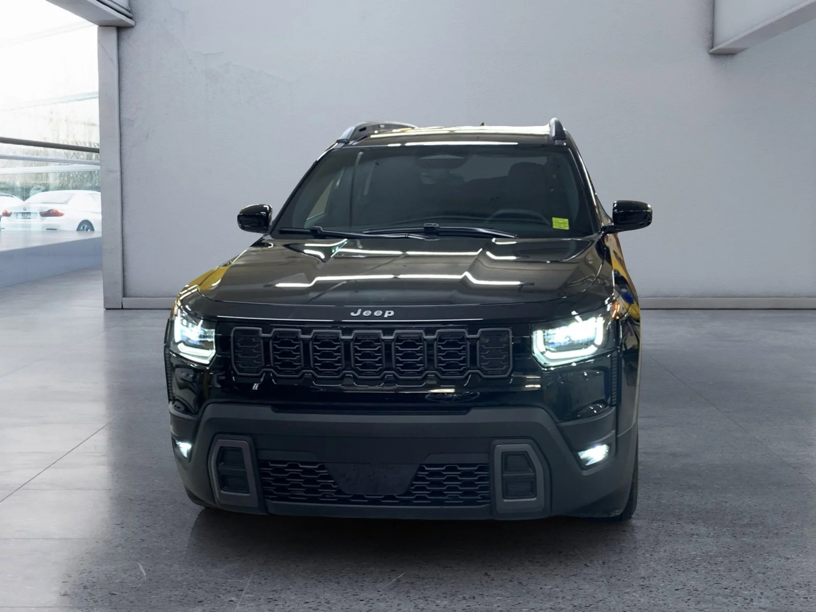 New 2026 Diamond Black Crystal Pearl Jeep Laredo image 8