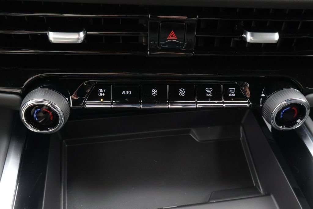 2026 Chevrolet Suburban LS - Photo 27