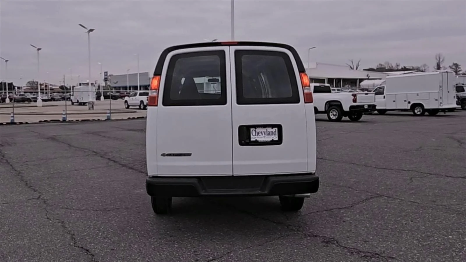 2026 Chevrolet Express Cargo Work Van - Photo 7