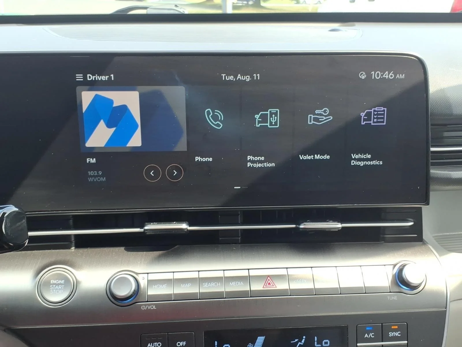Used 2025 Abyss Black Hyundai SEL image 21
