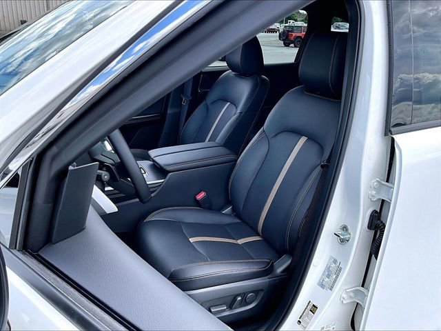 New 2026 Rhodium White Premium Mazda 3.3 Turbo S Premium Plus AWD image 10