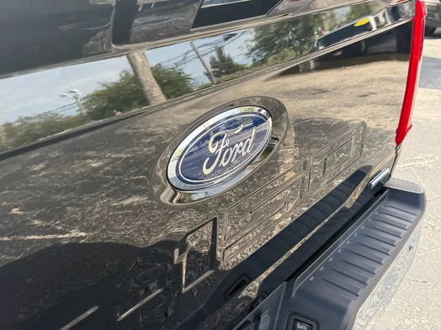 Used 2021 Agate Black Metallic Ford XLT image 15