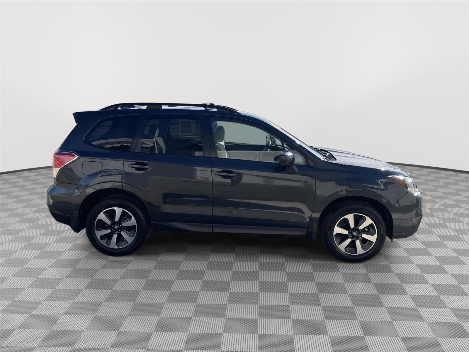 Used 2018 Subaru Forester Premium with VIN JF2SJAGC7JH585112 for sale in Kansas City