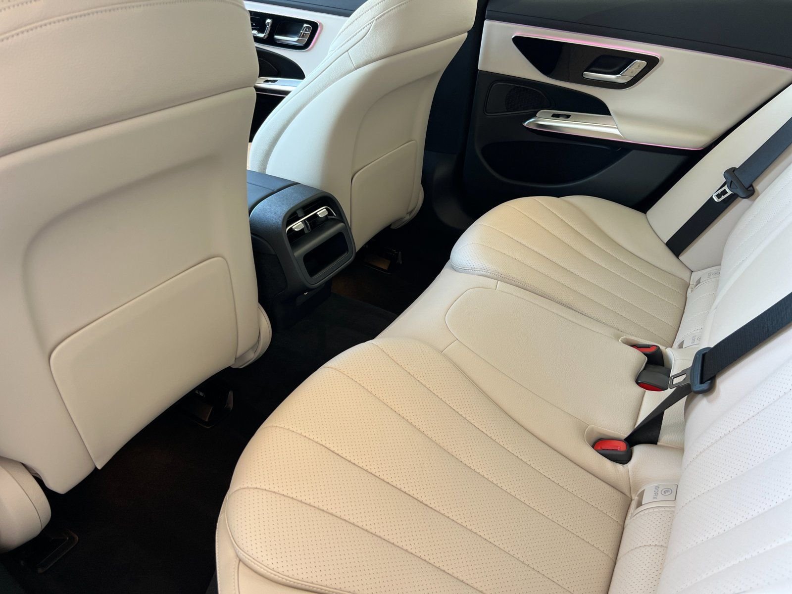New 2026 Black Mercedes-Benz E 350 image 4