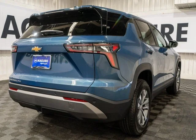 New 2027 Lakeshore Blue Metallic Chevrolet LT image 5