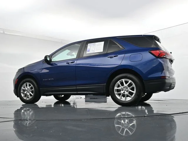 Used 2022 Blue Chevrolet LS image 34