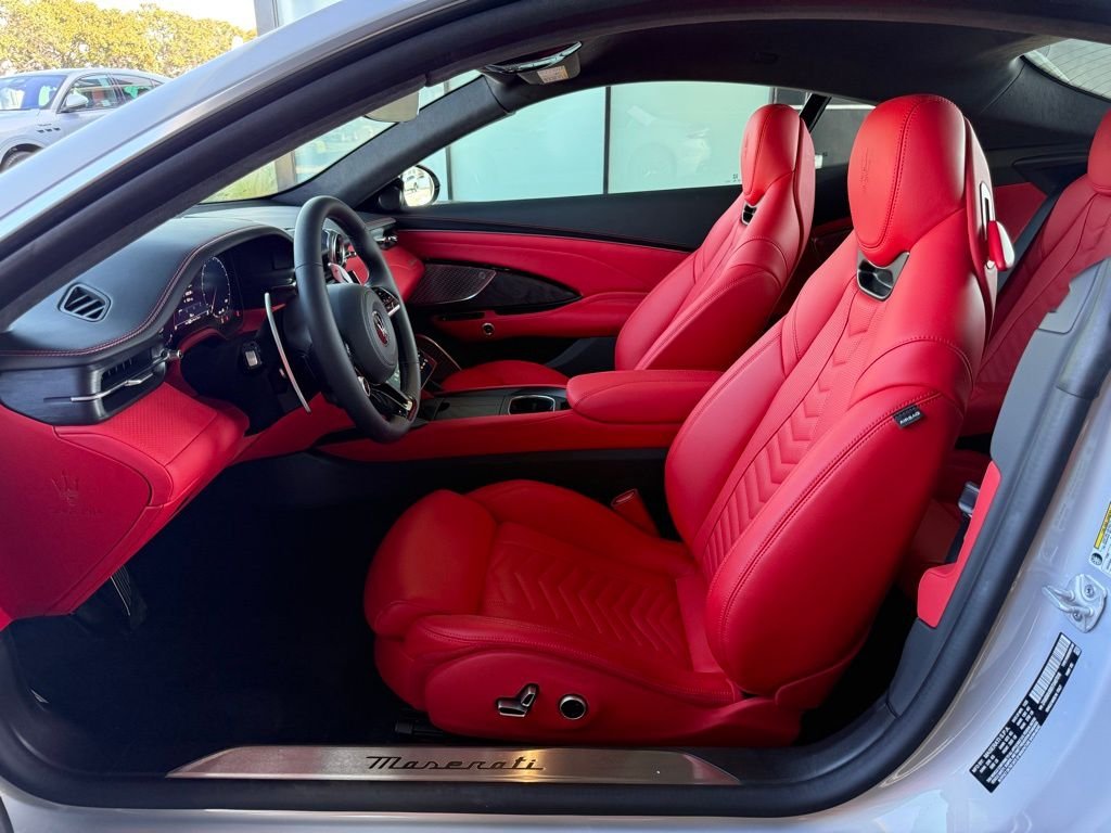New 2026 Bianco Astro Maserati  image 8