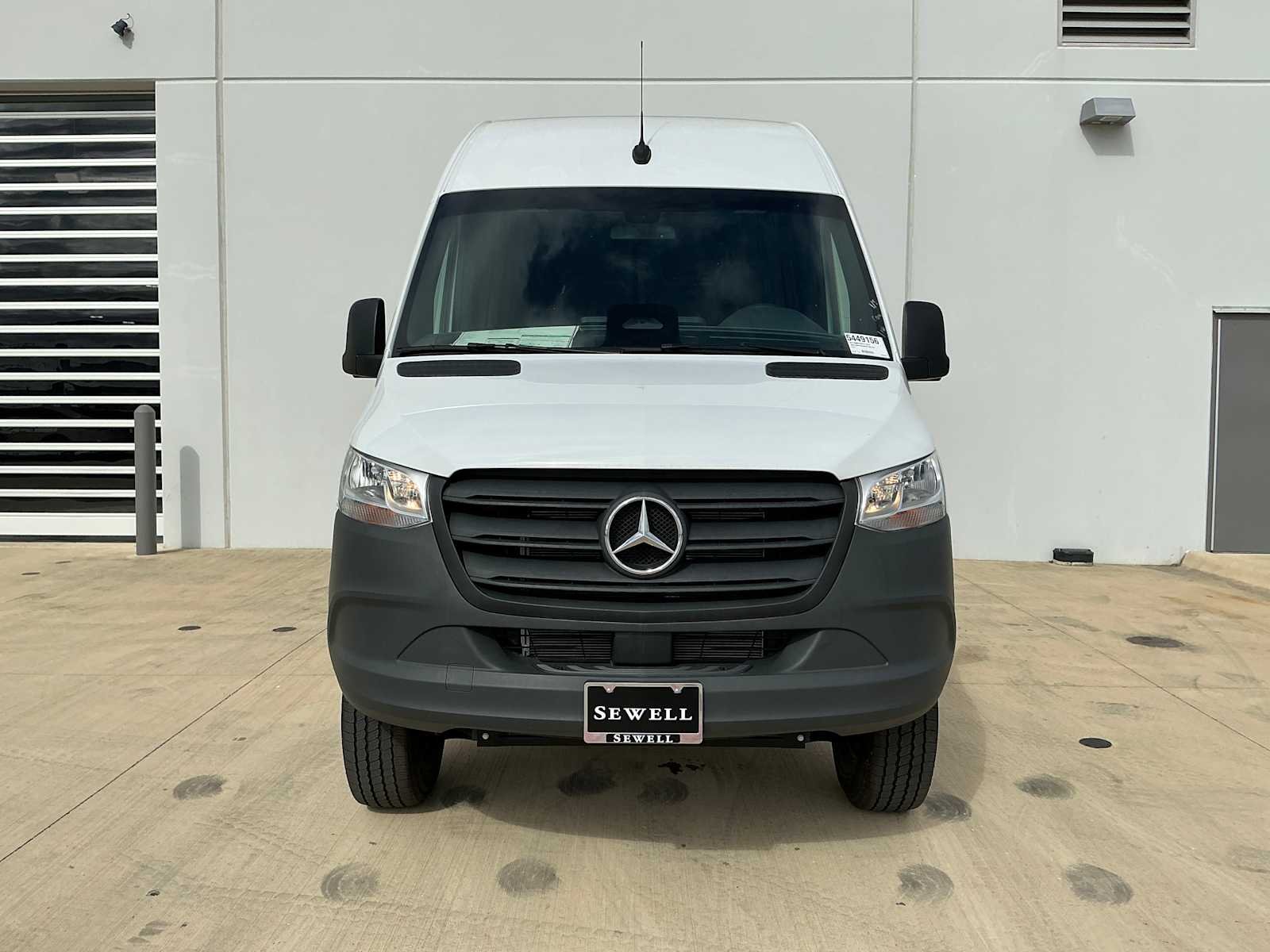 New 2025 Arctic White Mercedes-Benz  image 2