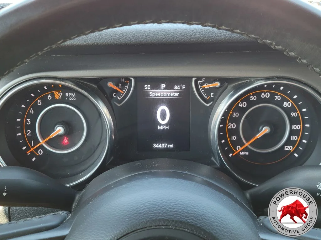 Used 2022 White Jeep Sport image 34