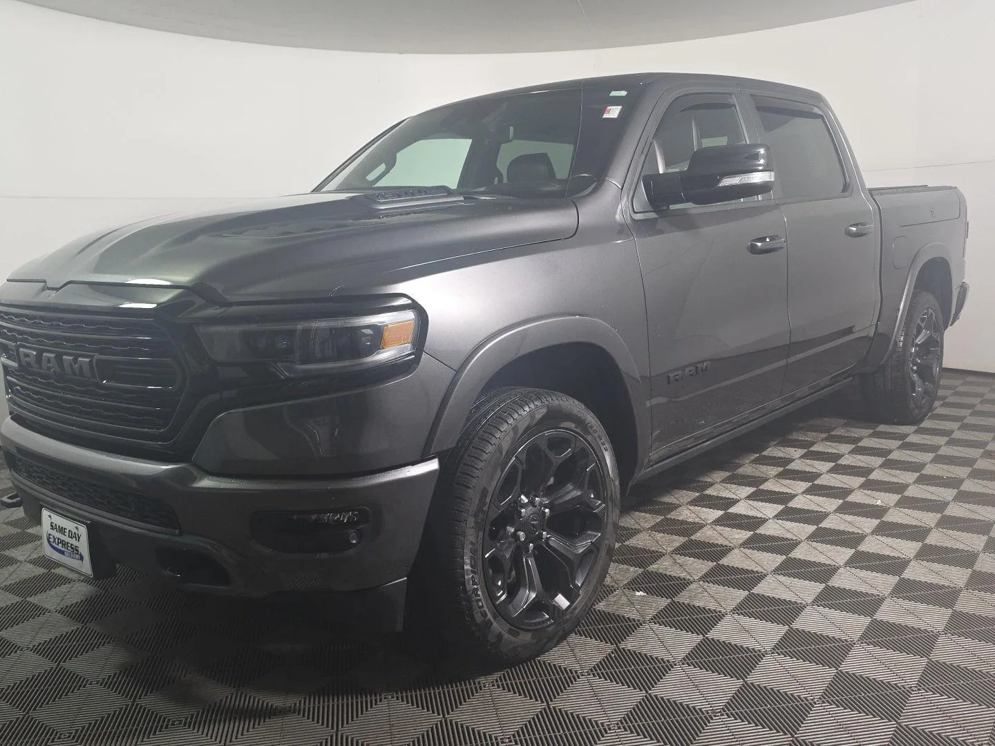 Used 2022 Granite Crystal Metallic Clearcoat Ram Limited image 7