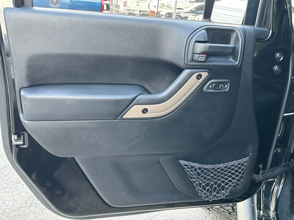 Certified Used 2017 Black Jeep Unlimited Sahara image 29