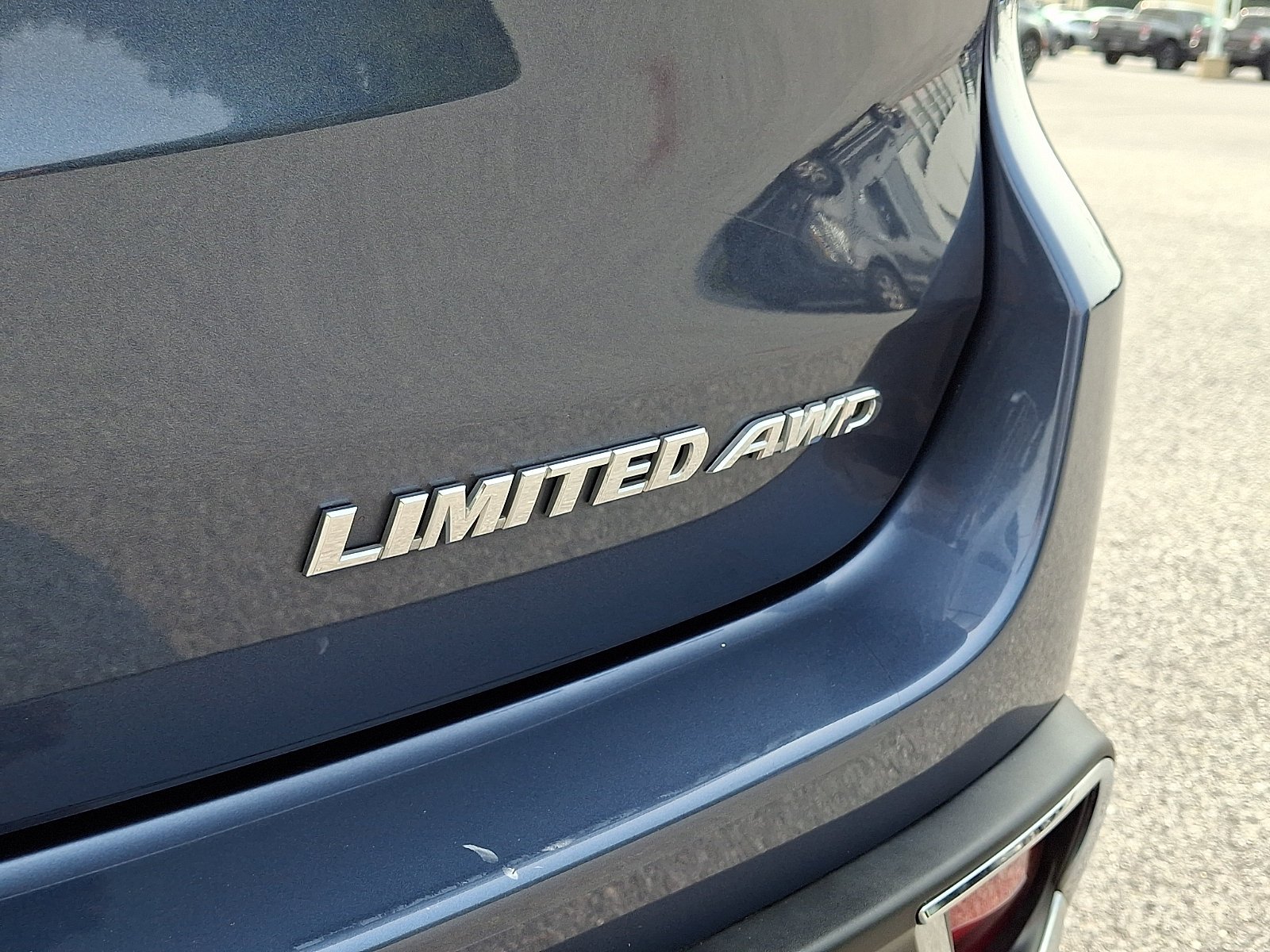 Used 2018 Shoreline Blue Pearl Toyota Limited Platinum image 33