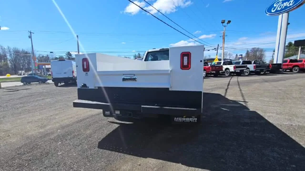 New 2026 Oxford White Ford F-350® XL image 8