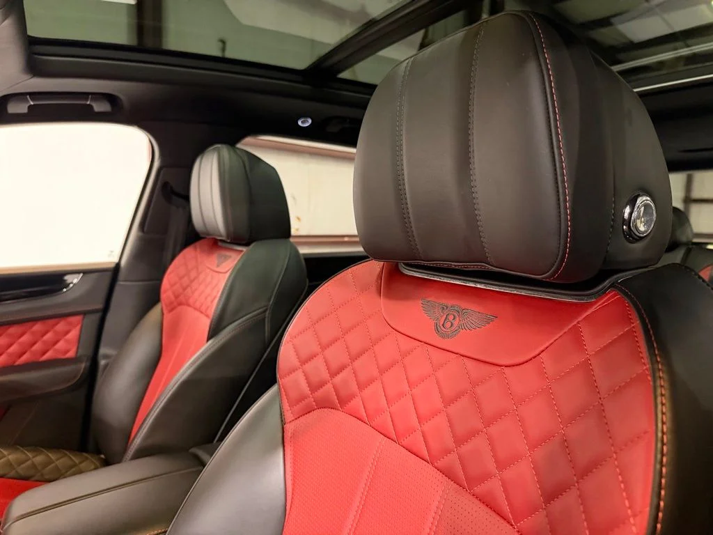 Used 2018  Bentley W12 image 27