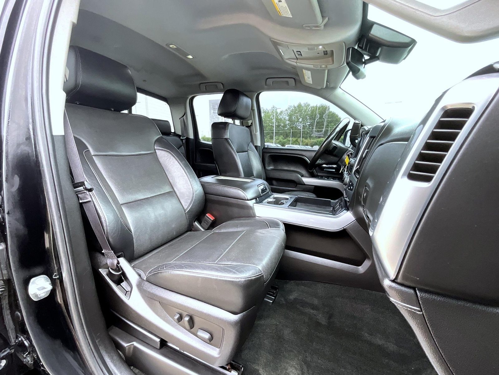 Used 2014 Black Chevrolet LTZ image 17