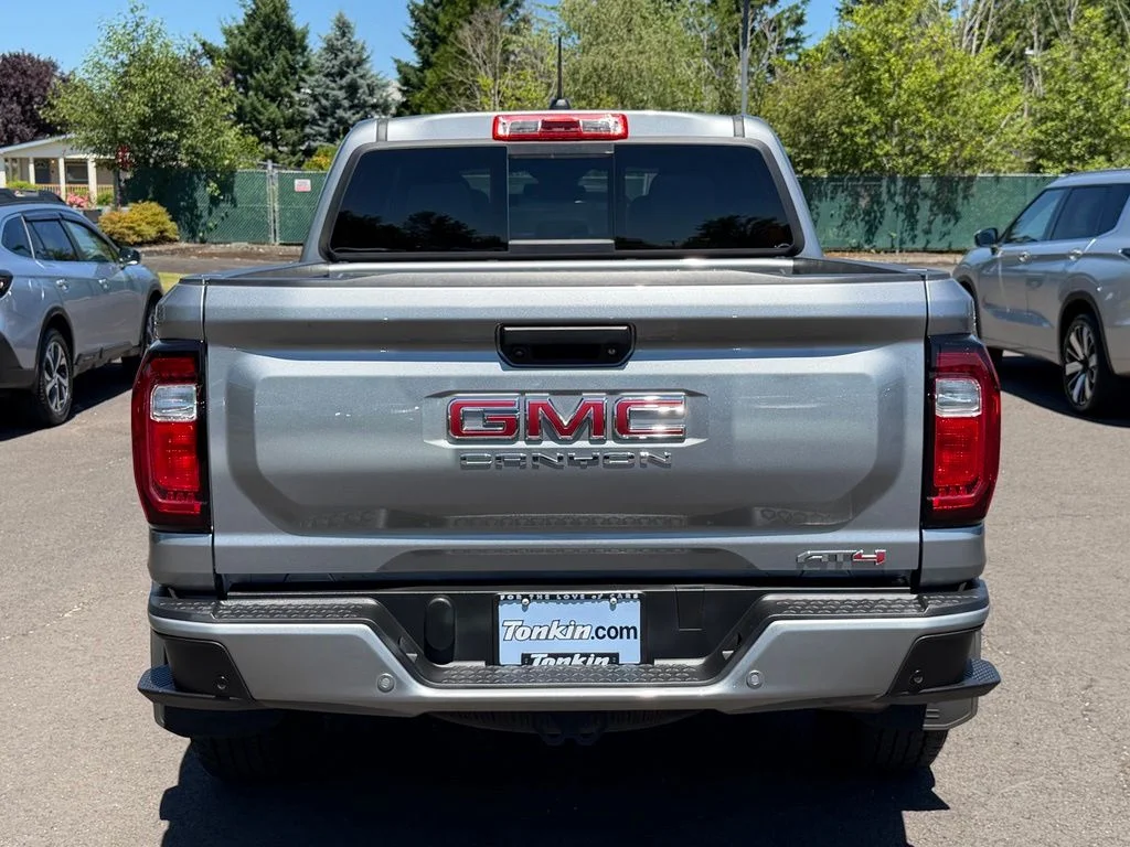Used 2024 Sterling Metallic GMC AT4 image 7
